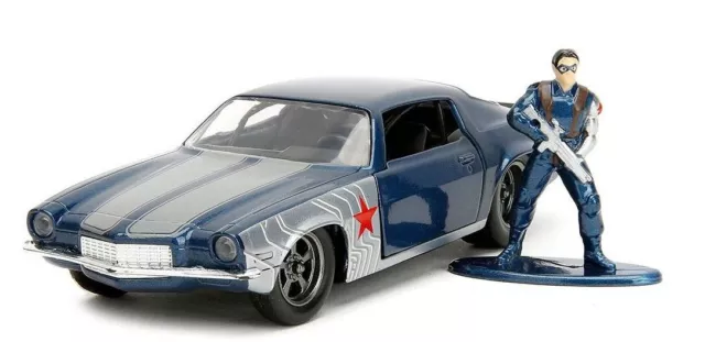 Jada Toys Marvel Iron Man Figur + 2016 Chevy Camaro SS Modellauto 1:24  Fahrzeug Auto Spielzeugauto