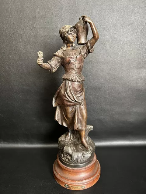 Antike Jugendstil Skulptur sig. Geo Maxim „Frau mit Krug“ - Frankreich um 1900