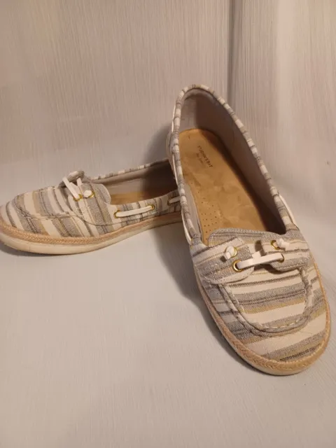 Women's Size 9.5 M St. John's Bay Flex Form Boat Shoes Nice Pre-owned Condition