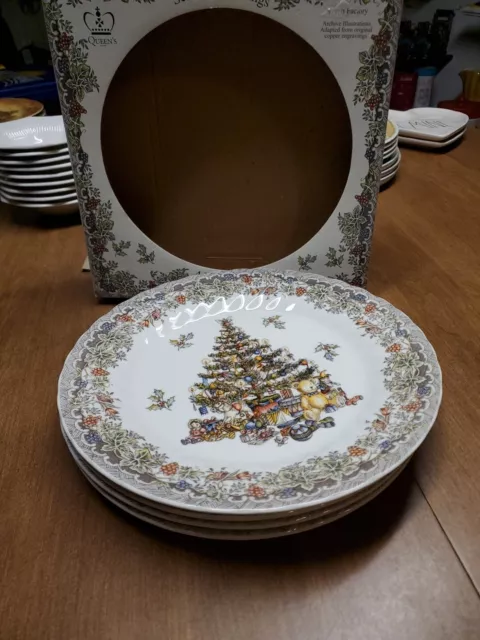 4 Seasons Greetings Queen's  Myott Factory Christmas  Dinner Plates (Bin 68) New