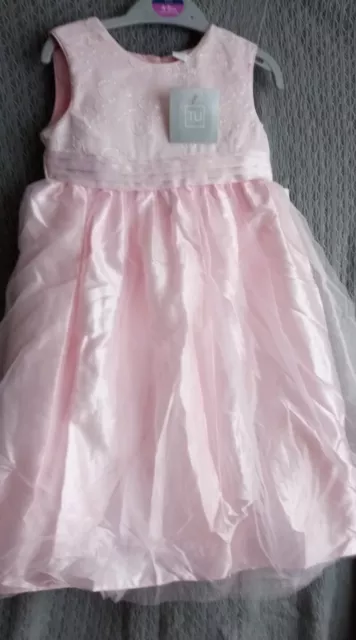 BNWT Girls Dress 4-5 Years Party, Bridesmaid, Special Occasion