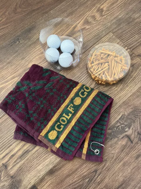 St Andrews Scotland Golf Set ( Small Towel, 4 x Balls + 30+ Tees ) Unused.