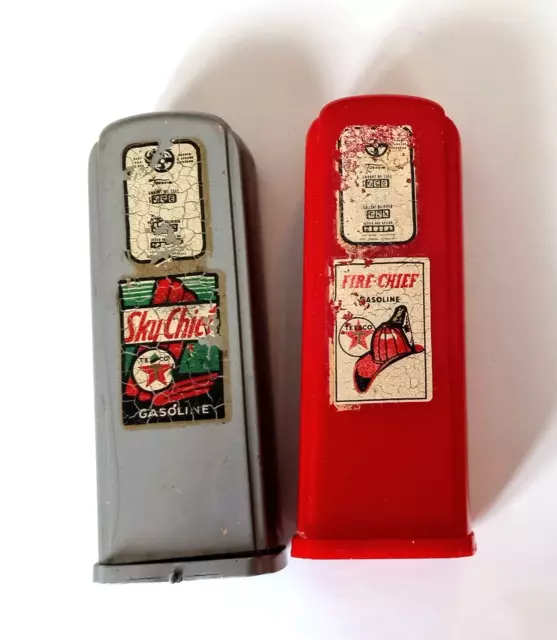 1950s TEXACO "Fire Chief" & "Sky Chief" GAS PUMP SALT & PEPPER SET....COOL!