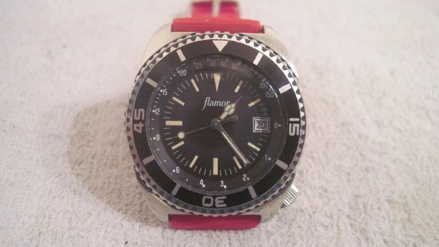 Montre Flamor Automatique - Mouvement Mécanique, Lunette Tournante, Style Sport