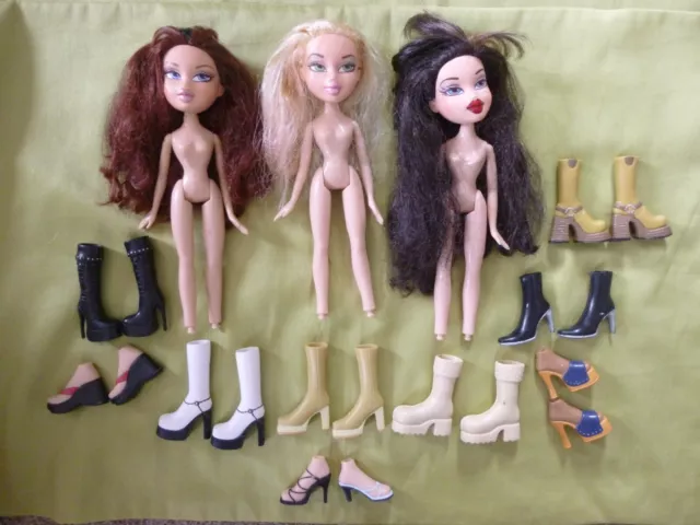 3 Nude Fashion Bratz Dolls with Assorted footwear 2001 series
