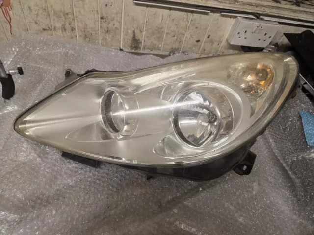 2007-10 Vauxhall Corsa Passanger Side Headlight 13186383