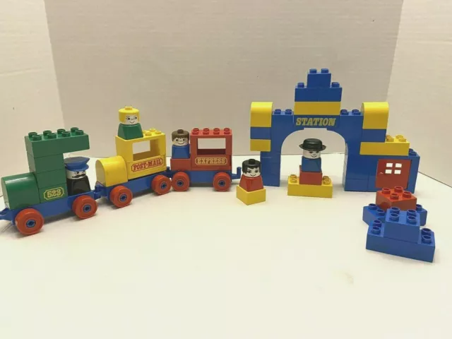 LEGO 2701 Duplo PreSchool Express Train Station Set & Tracks RARE Vintage  1988