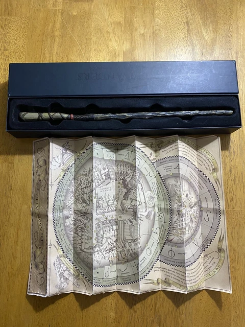 Harry Potter Ollivanders Birch 1 Wand “Makers  Of Fine Wands” Wizarding World
