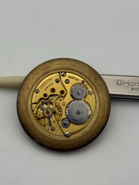 Tige De Remontoir (winding Stem) Zenith Pour Mouvement Ronda 836 - Réf. 106 / 106-6 / 106-50-6 - New Old Stock