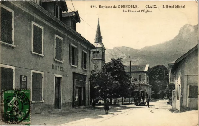 CPA AK Env. de GRENOBLE - CLAIX - L'Hotel Michel La Place et l'Église (392259)