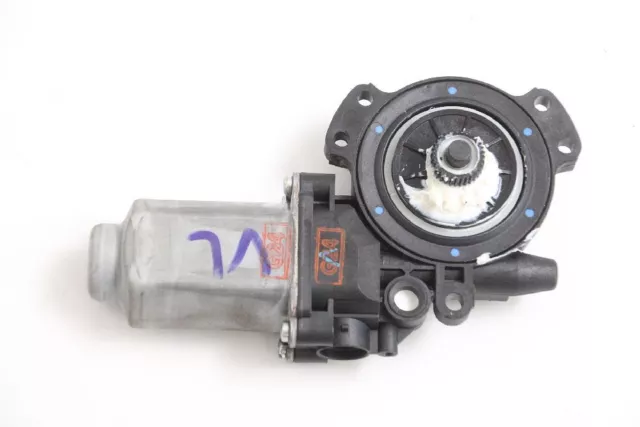 Motor regulador de ventana. delantero izquierdo Hyundai SANTA FE 2 CM 15702