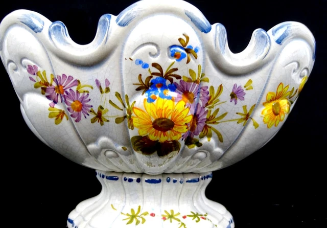 Italian Pottery Majolica Crackle Daisy Flower Scalloped 9 3/4" Footed Bowl 1920 2