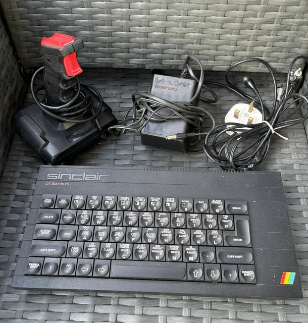 SINCLAIR SPECTRUM ZX + computer vintage, alimentatore e joystick non ...
