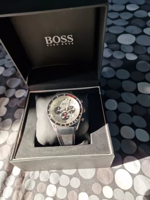 Garantie montre top hugo boss