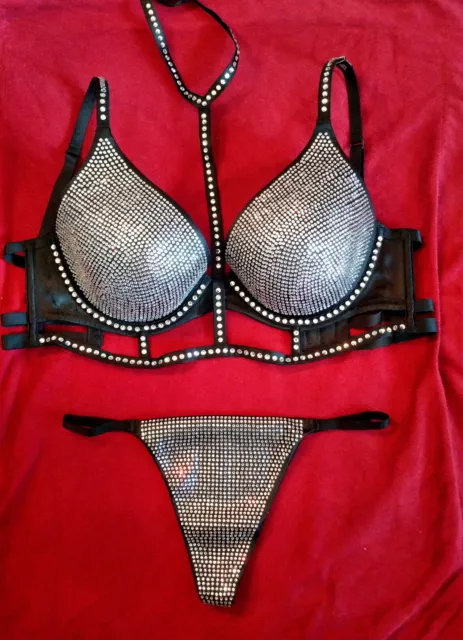 BNWT Victoria's Secret Very Sexy Lightly Lined Embellished Demi Bra 32DD  RRP £85