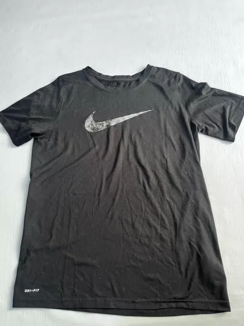 The Nike Tee Athletic Boys Youth Size XL Dri-fit Gray Swoosh Logo Active T-Shirt