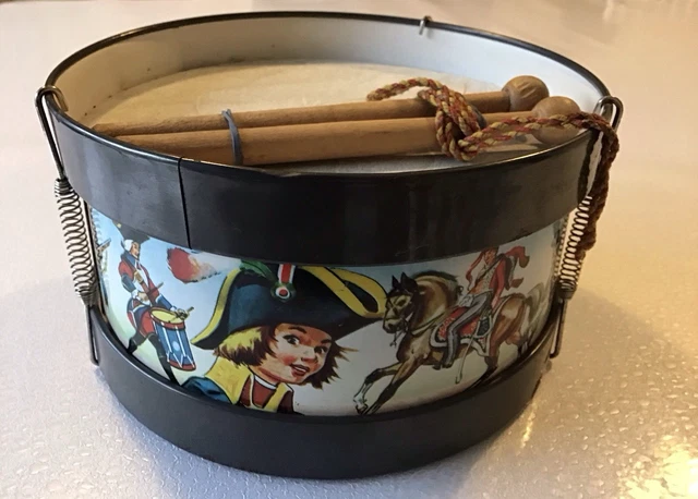 Jouet Ancien Bateau De Guerre En Tôle Lithographiée - Style Penny Toy - KK