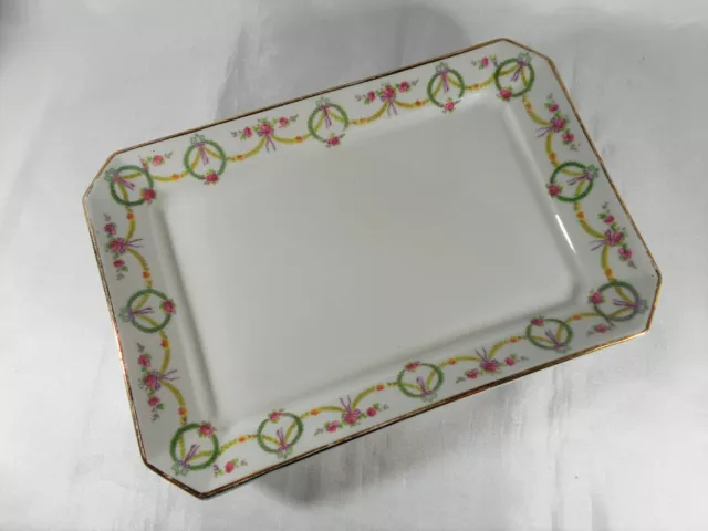 ( 01 ) Superbe Plat Style Louis Xvi Noeuds & Roses En Porcelaine De Pillivuyt