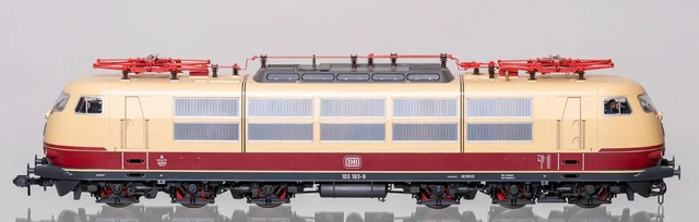Locomotive à vapeur BR 01 097 Märklin 3048 échelle HO
