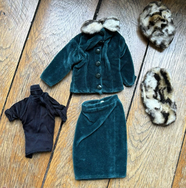 Lot 1 Poupée Mily Gégé + Tenues – Poupée D'occasion Avec Vêtements