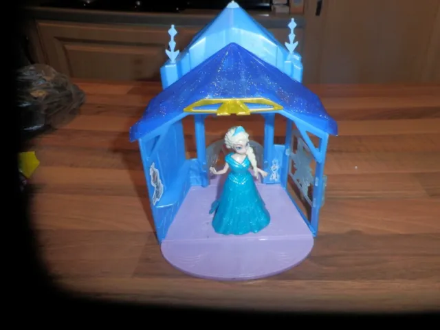 Frozen magiclip Elsa's Flip 'n Switch Castle Disney figure toy playset