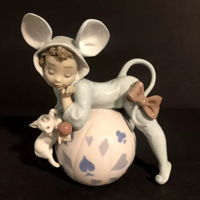 RARE Vintage Lladro 5881 Mischievous Mouse with Cat and Ball Figurine MINT nobox