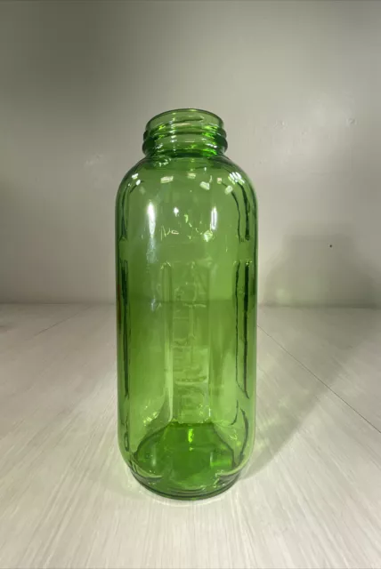https://www.picclickimg.com/T3IAAOSwmAFkuta8/1950s-Anchor-Hocking-40-oz-Green-Refrigerator-Glass.webp