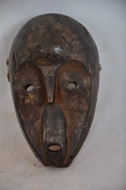African Tribal Art, NYINDU mask  from democratic republic of Congo