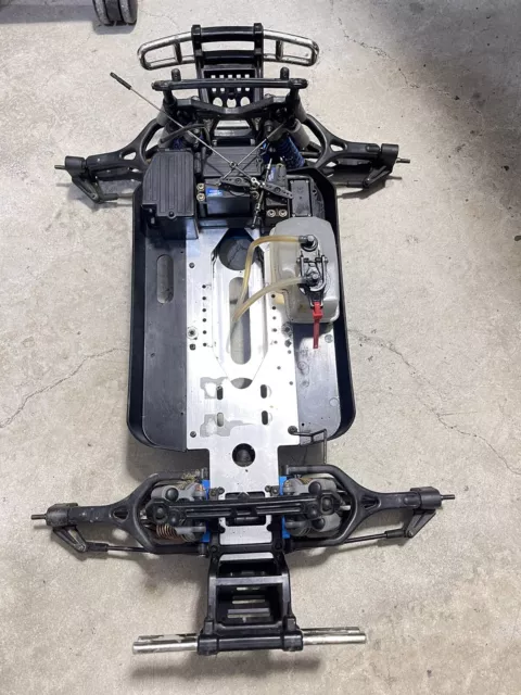 1/8 Team Associated MGT Gas/nitro 8.0/4.60 .21 monster GT ARR Roller Slider