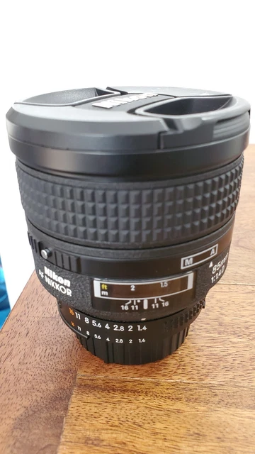 [Near MINT] NIKON AF NIKKOR 85mm f/1.4 D PORTRAIT PRIME LENS w/hood + box