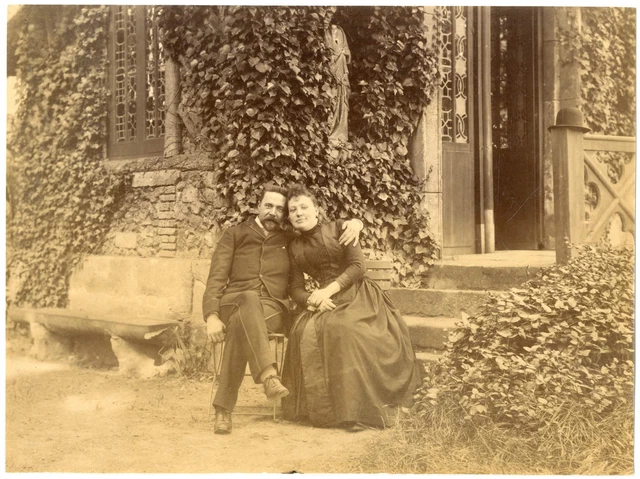 Ancienne Photo Albuminée De La Martinique – Enfants Et Habitation Coloniale, Circa 1890