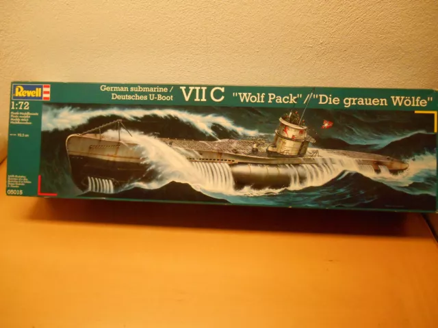 Revell 05015 Deutsches U-Boot Type VII C Wolf Pack-Die Grauen Wölfe 1:72