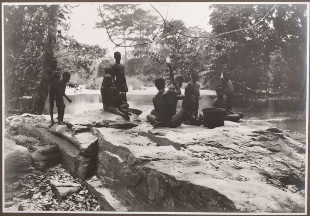 ✒ CROISIERE NOIRE CITROEN photographie originale la YANGANA à VOGPO CENTRAFRIQUE