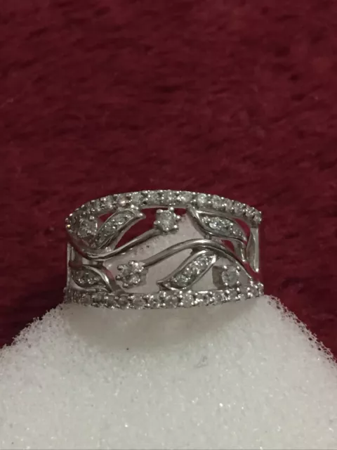 14kt White Gold Beautiful Anniversary Diamond Band 5.2 Grams