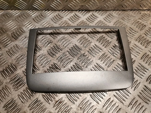 For Benz Vito W639 Viano W636 Dashboard Center A/C Air Vent Outlet Grille Cover