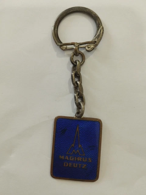 Porte clé vintage en forme de ballon aplati et coupe du monde 1966 - Collection