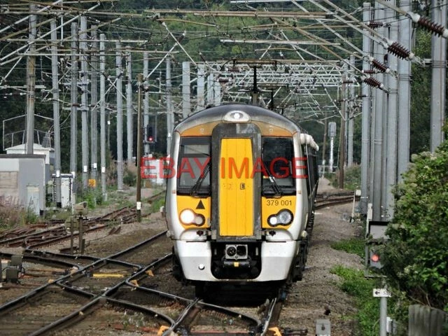PHOTO CLASS 379 Train Number 379 001 Approaching Stansted Mountfitchet ...
