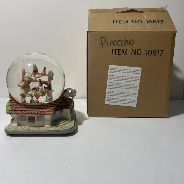 DISNEY PINOCCHIO SNOW Globe Music Box When You Wish Upon a Star