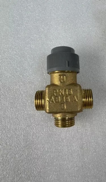 Honeywell - Vanne 3 voies - 3-way valve - V5833A1003 - DN 15 KVS 0.26 3