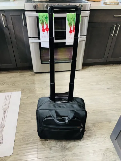 Nice TUMI Wheeled Alpha Compact Briefcase Black Carry-On Bag