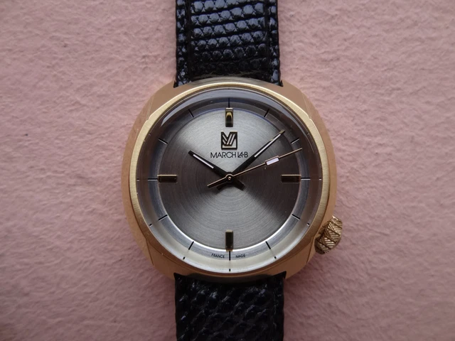 Montre March LAB Dorée Quartz – état Comme Neuf, Garantie, étanche 100 M, France