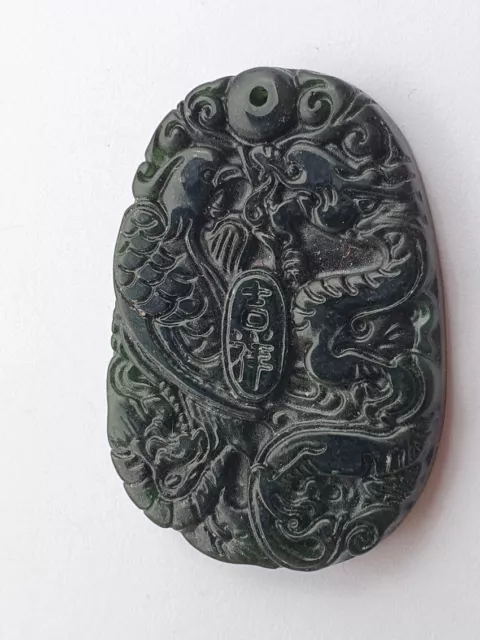 Jade Anhänger Amulett  aus China durchscheinend grün