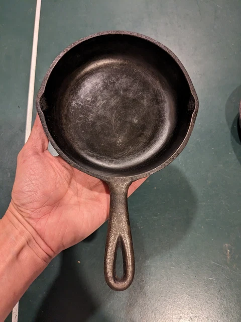 Vintage Cast Iron BSR Red Mountain 3H Skillet with Heat Ring