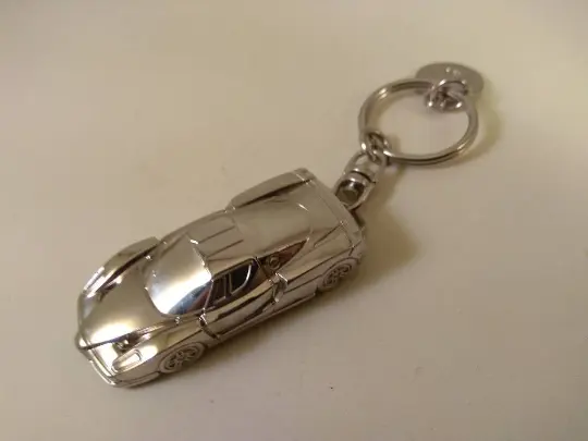 Metal keycain shell ferrari  miniature
