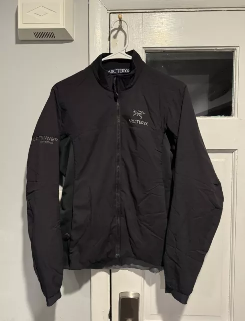 Arcteryx Women’s Atom LT Black Jacket Size Medium Logo