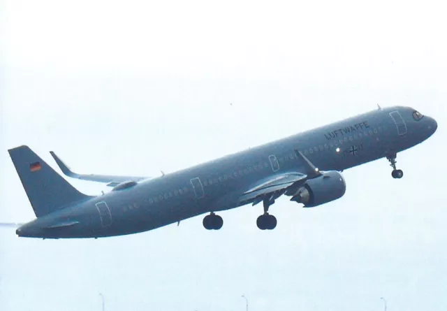 AK Airliner Postcard LUFTWAFFE Airbus A321