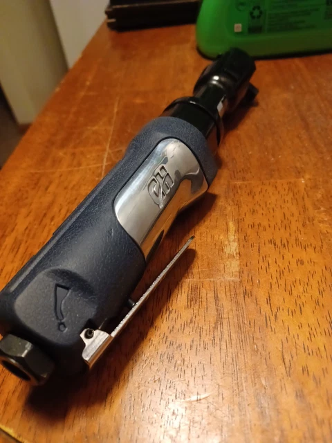 3/8 In Drive Air Ratchet 2