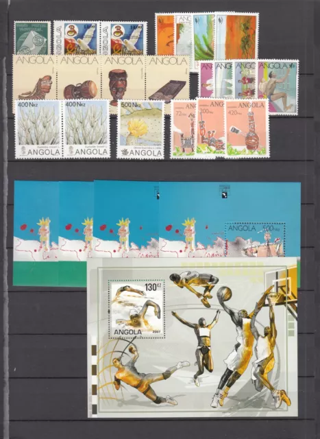 ANGOLA, 1949/2007 Lot mit Marken und Blocks **, (36106)