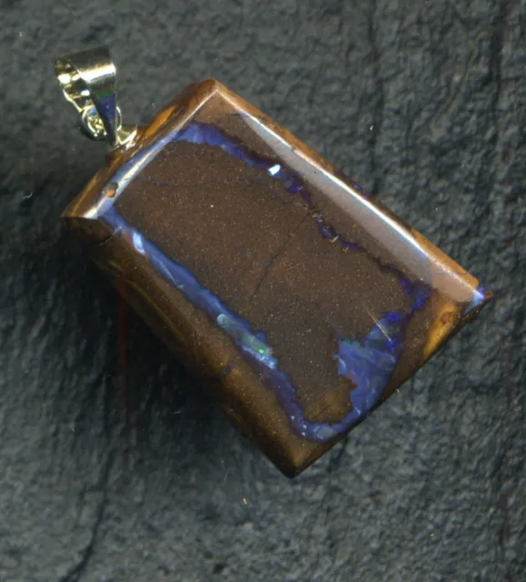 N°264-Pendentif d'Opale boulder d'Australie (Queensland) de 22,60 carat