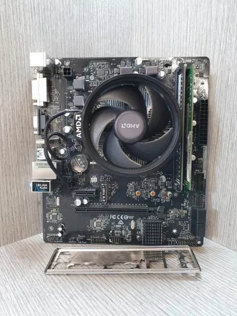 AMD Ryzen 3-2200G @ 3,5 GHz 16GB DDR4 ASRock A320M-HDV Combo Grade B ED2803